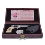  Colt Knife Jesse James + Marshall jelvény. díszdobozban. 774-3098 .    hobby kés, bicska, tőr, dísztárgy