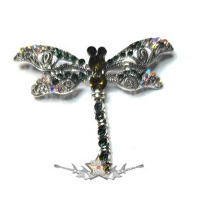   Fenséges szitakötő – a szabadság és a fény ékszere.   bross, kitűző.  