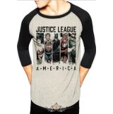   JUSTICE LEAGUE - AMERICA.  3-4 Baseball Shirt. Raglán.  filmes  póló