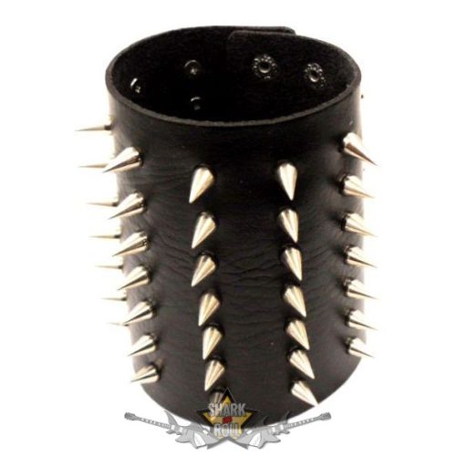 Alkarvédő - Kis tüskeszegecse. patent zár.7 soros. 12 mm. tüske.1 db.  JVP. csuklószorító