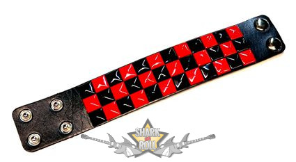 3 soros - szegecses. Black & Red.   karkötő, csuklópánt. JVP.