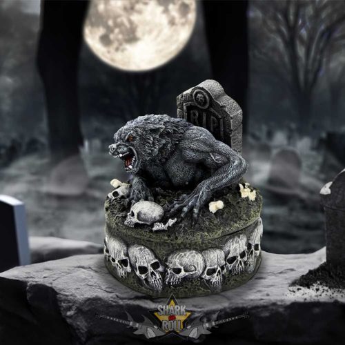 Treasures of the Lycan. A vérkánok kincsei. D6772A24.  asztali dísz, doboz