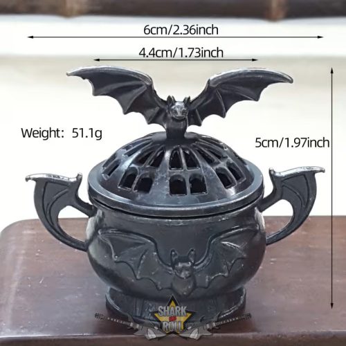 Gótikus Denevér Füstölőtartó - Sötét Metál Denevér Szobor Fedővel . fantasy dísz.