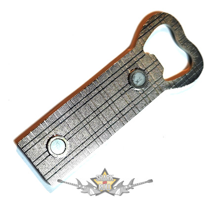 IRON MAIDEN  - Logo Bottle Opener Magnet. 10,5. cm. sörnyitó,mágnes